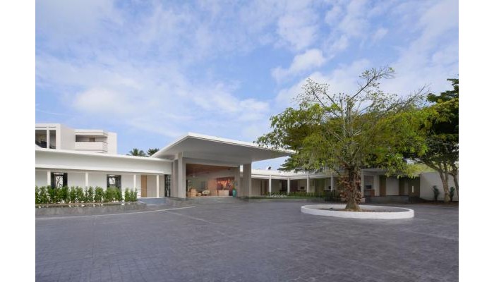 Le Meridien Phuket Mai Khao Beach Resort poza 1