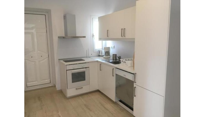 Helios Studios & Apts poza 5