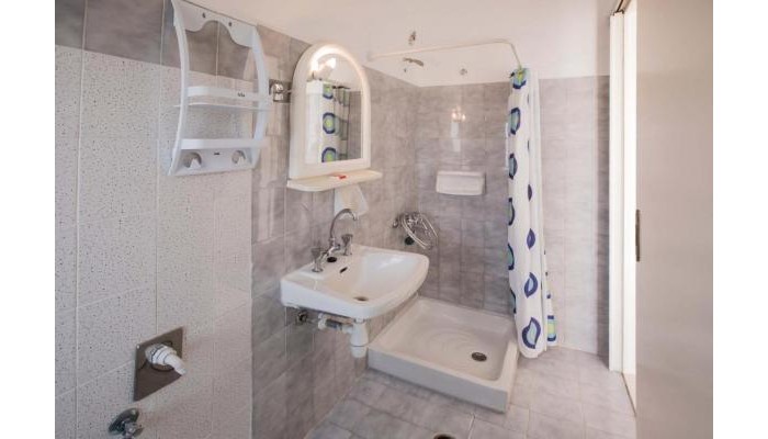 Helios Studios & Apts poza 7