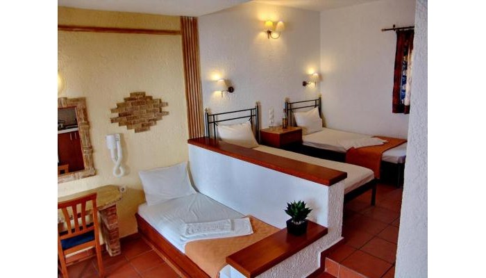 Irida Hotel Apartments poza 6
