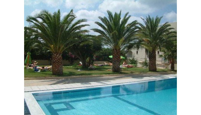 Theoni Apartments poza 9