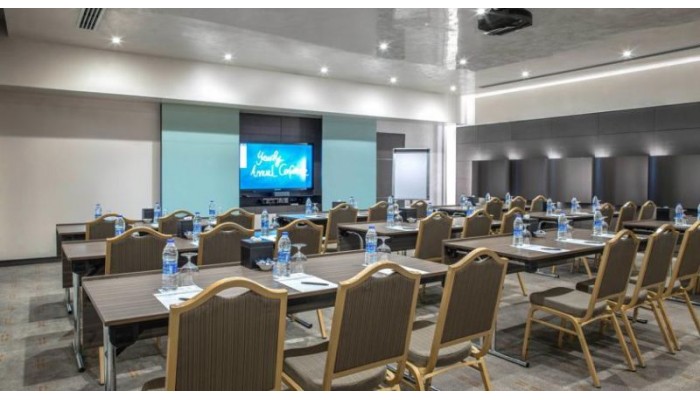 Hotel Art Rotana poza 4