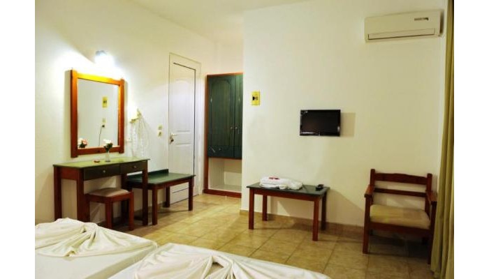 Summer Village poza 8