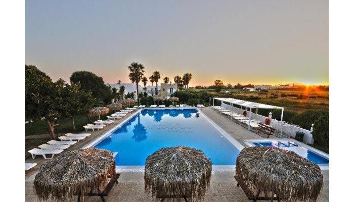 Summer Village poza 2