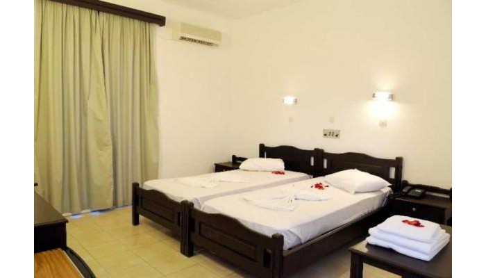 Summer Village poza 9