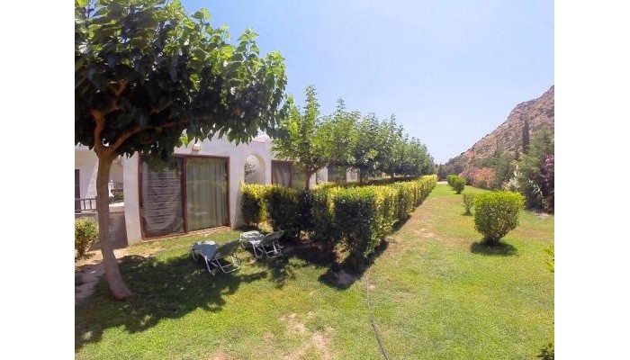Valley Village poza 3