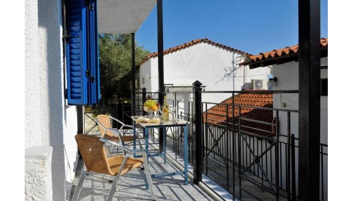 Fengeros Village poza 27