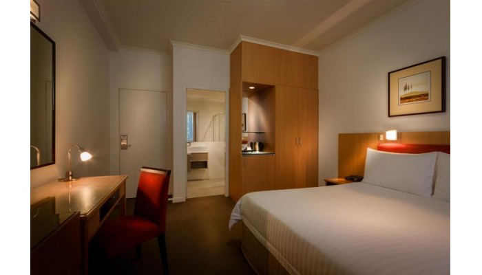 Hotel Best Western Plus Travel Inn poza 9