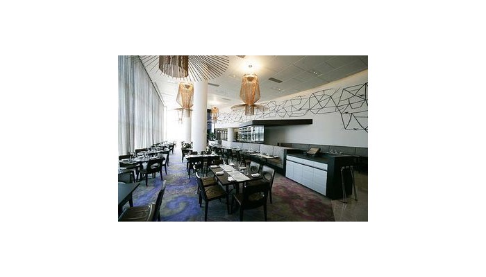 Hotel Crown Metropol poza 4