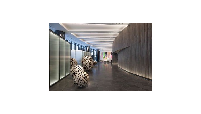 Hotel Crown Metropol poza 3