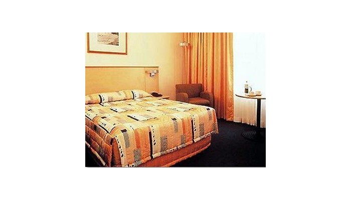 Hotel Novotel St Kilda poza 3