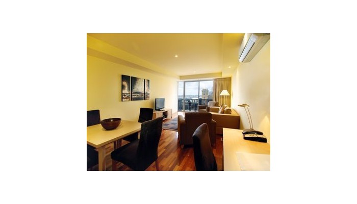 Hotel Oaks On Lonsdale poza 8