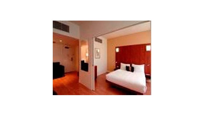 Hotel Ramada Encore Dandenong poza 9