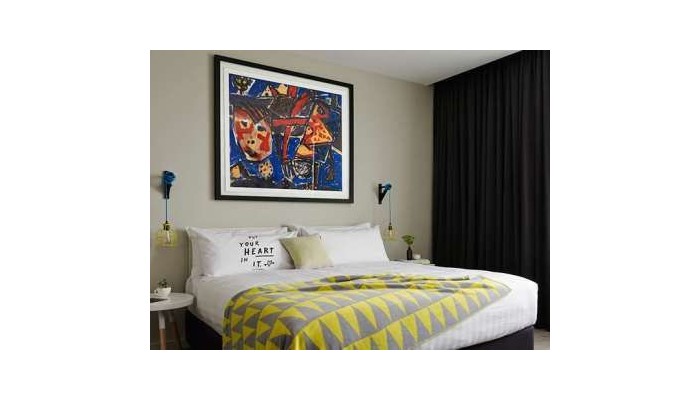 Larwill Studio poza 2