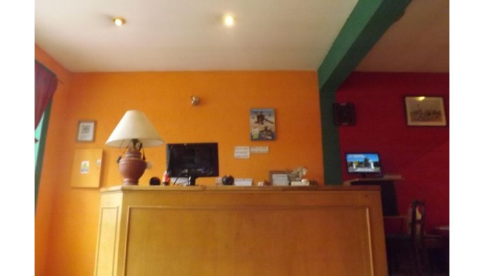 Backpackers Travel Hotel poza 3