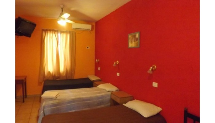 Backpackers Travel Hotel poza 0