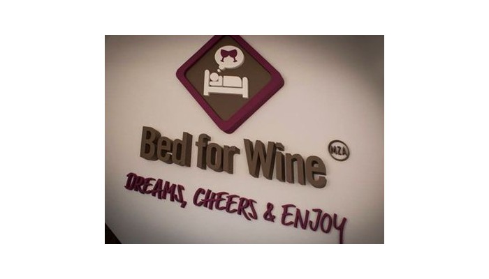 Hotel Hostel Bed For Wine poza 3