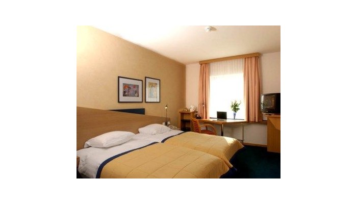 Hotel Holiday Inn Express Geneva Airport poza 5