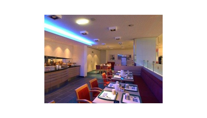 Hotel Holiday Inn Express Geneva Airport poza 9