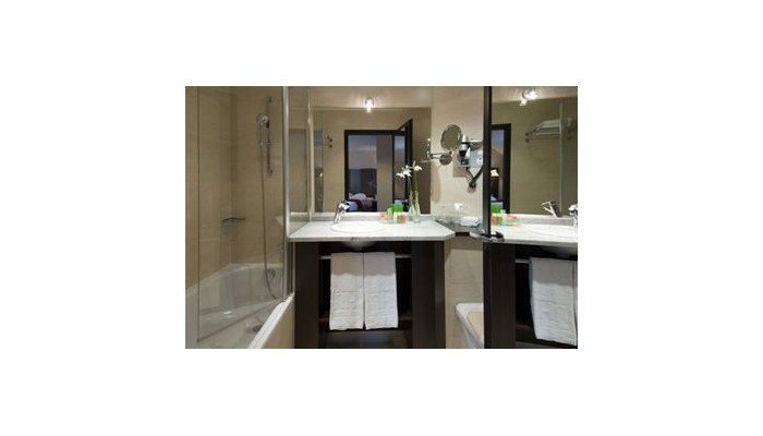 Hotel Nh Airport poza 8