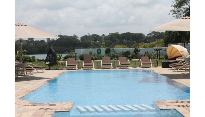 Best Western Plus Creekside Hotel poza 6