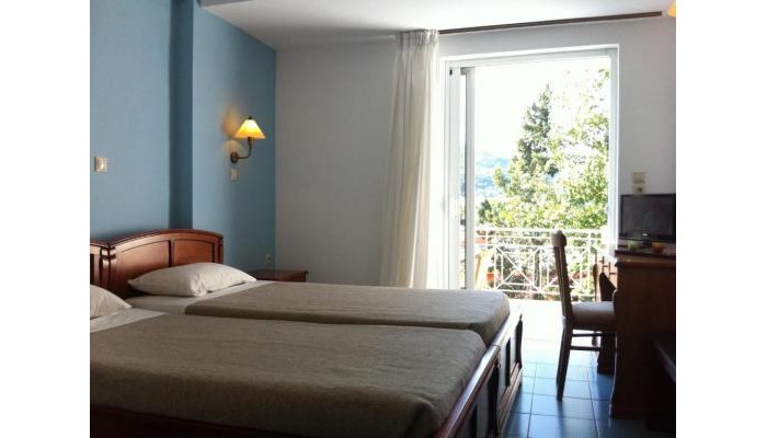 Three Stars Beach Hotel poza 5