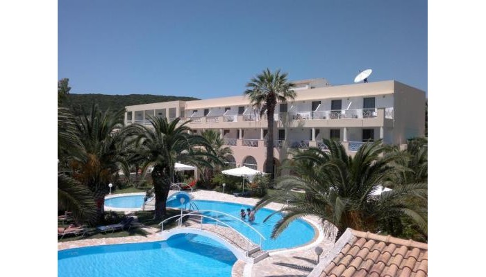 Three Stars Beach Hotel poza 1
