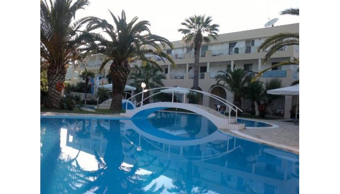 Three Stars Beach Hotel poza 9