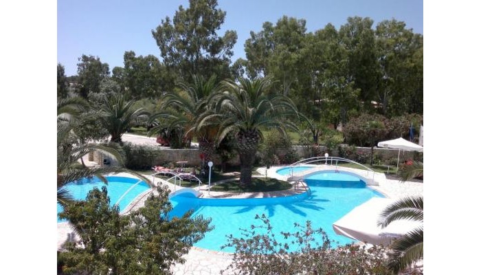 Three Stars Beach Hotel poza 7