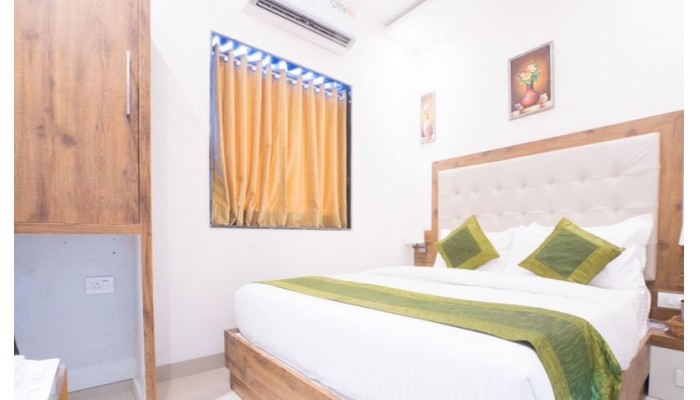 Hotel Treebo Amber International poza 9