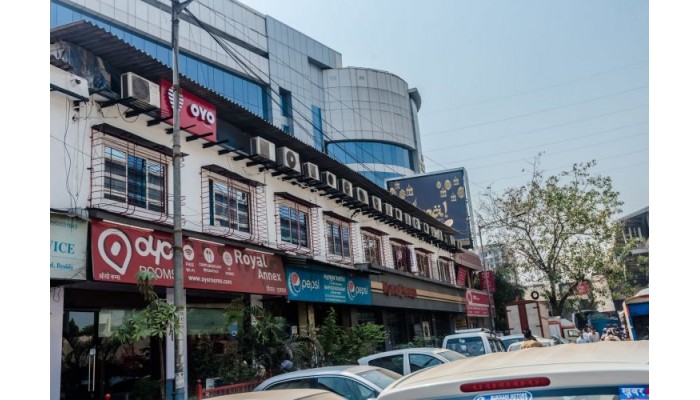 Oyo 328 Hotel Royal Annex poza 11