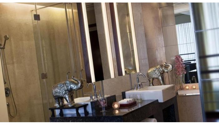 Renaissance Mumbai Hotel & Con poza 8