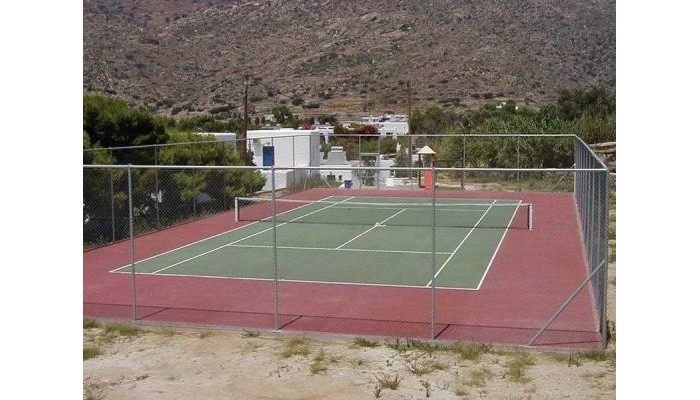 Far Out Village poza 3