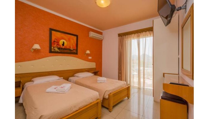 Cosmopol Studios poza 3