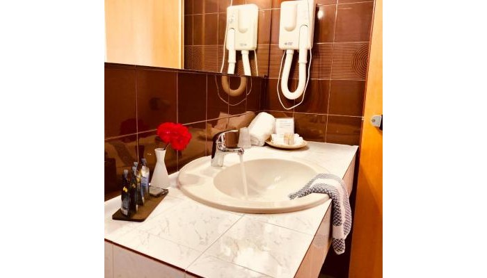 George Hotel Lefkada poza 5