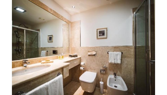 Hotel Double Tree By Hilton Olbia poza 1