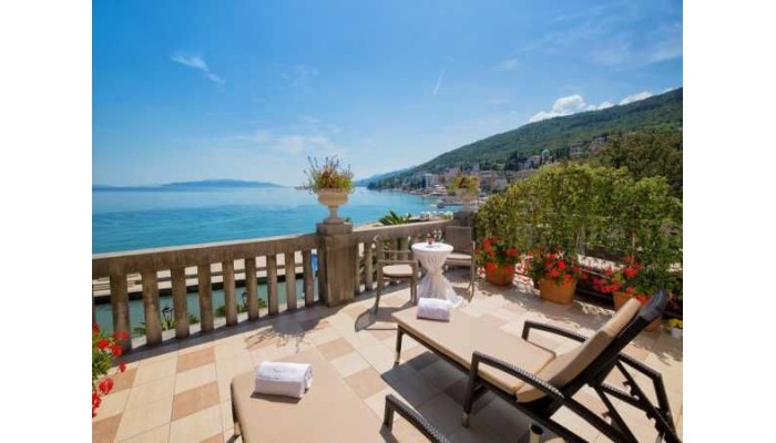 Hotel Milenij poza 17