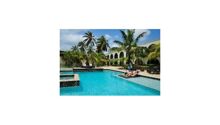 Talk Of The Town Hotel & Beach Club poza 3