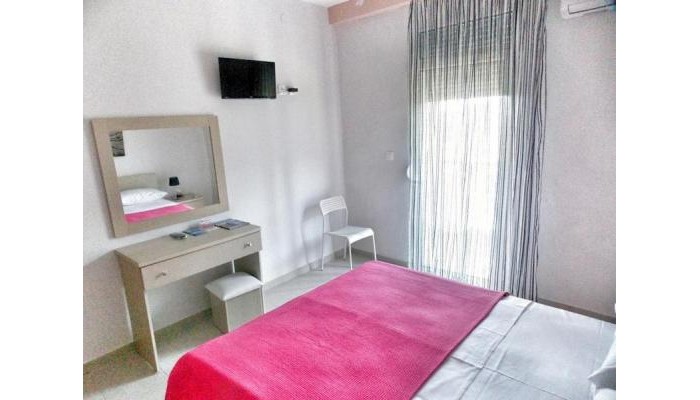 Nikos Apartments poza 3