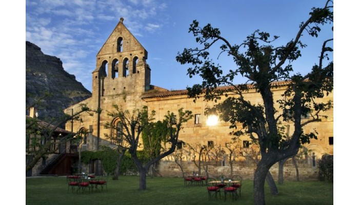 Hotel Posada Santa Maria La Real poza 0