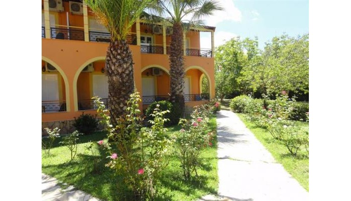 Elena Apartments poza 4