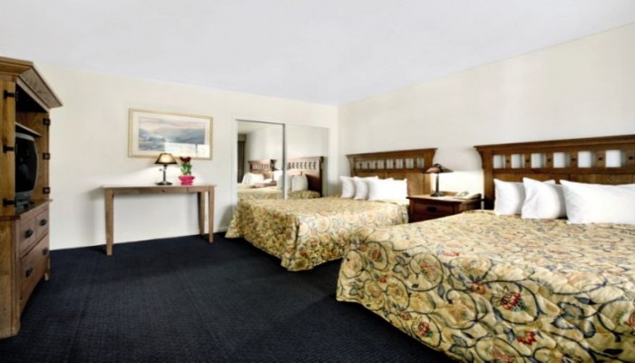 Hotel Days Inn And Suites Santa Barbara poza 0