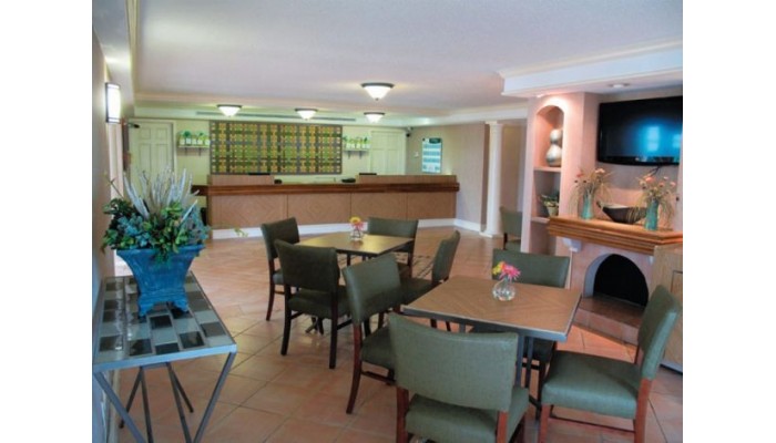 Hotel La Quinta Inn #817 poza 3