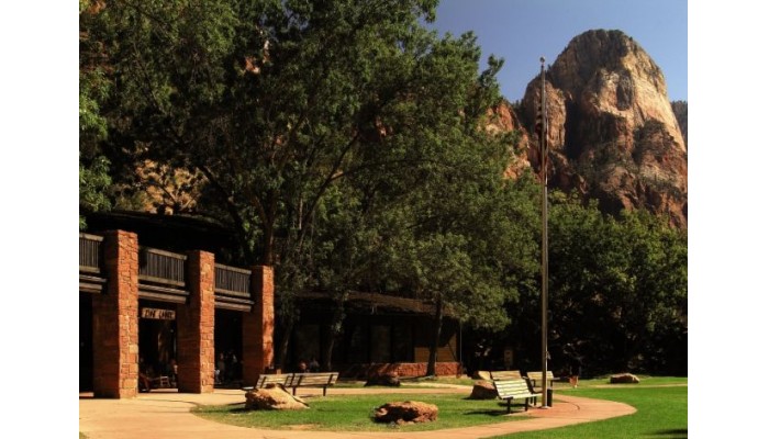 Hotel Zion Lodge poza 1