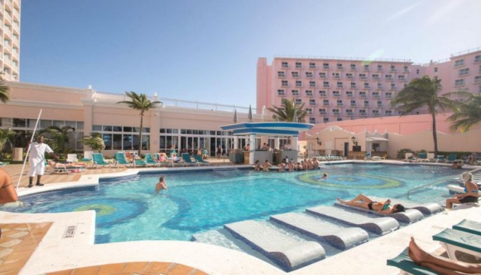 Hotel Riu Palace Paradise Island poza 9