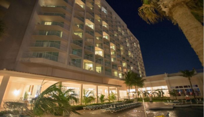 Hotel Riu Palace Paradise Island poza 5