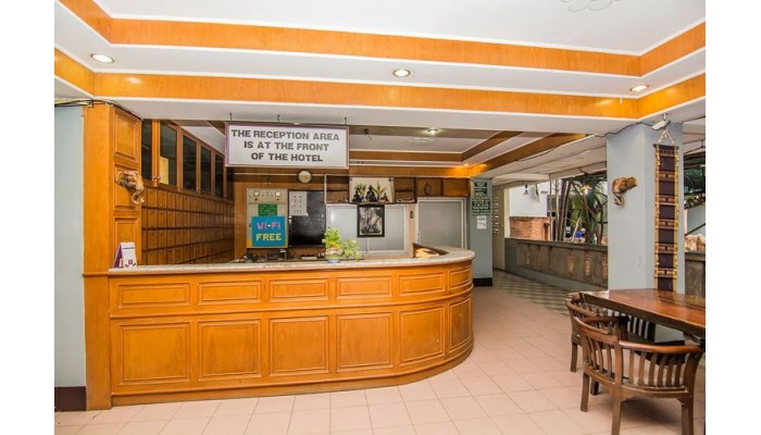 Hotel Sutus Court 3 poza 2