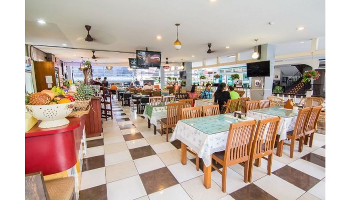 Hotel Sutus Court 3 poza 4