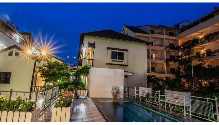 Hotel Sutus Court 4 poza 8