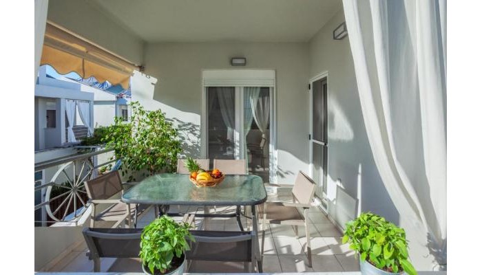 Armyra Studios poza 16